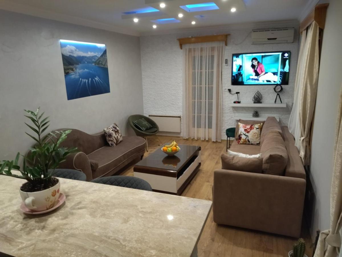 Apartment Ksenija コトル エクステリア 写真