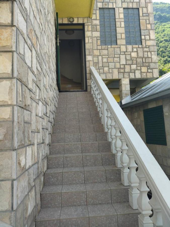 Apartment Ksenija コトル エクステリア 写真