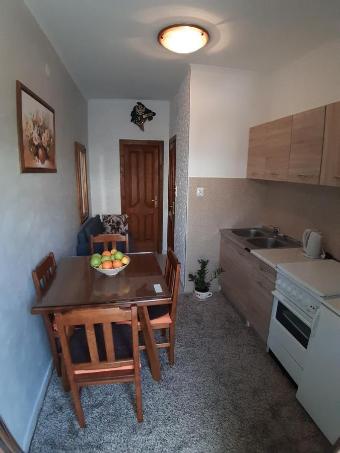 Apartment Ksenija コトル エクステリア 写真