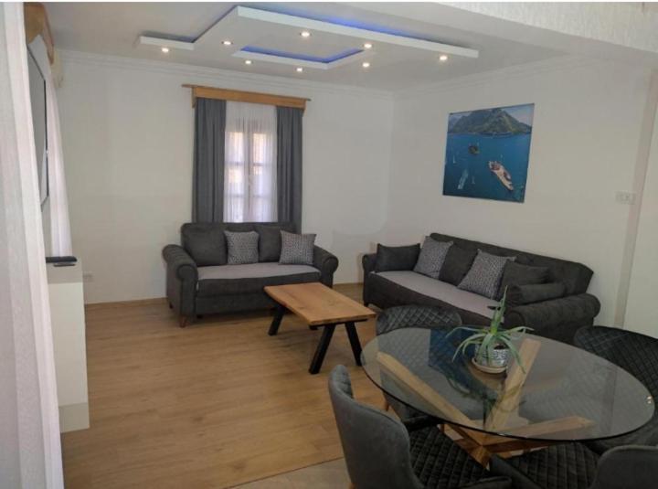 Apartment Ksenija コトル エクステリア 写真